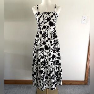 Evereve Black and White Floral Maxi Dress
